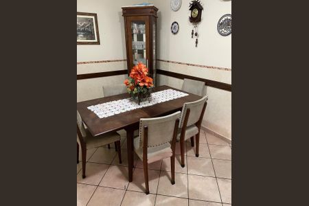 Casa à venda com 225m², 3 quartos e 3 vagas