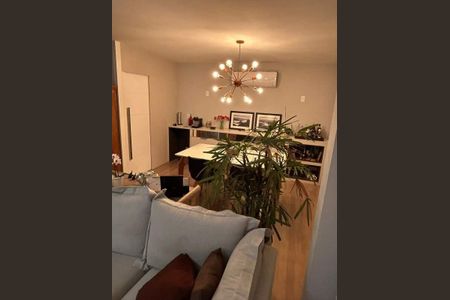 Apartamento à venda com 138m², 4 quartos e 1 vaga