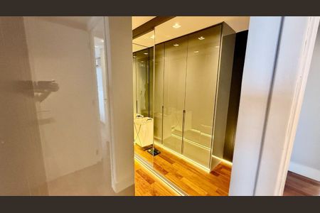 Apartamento à venda com 180m², 3 quartos e 4 vagas