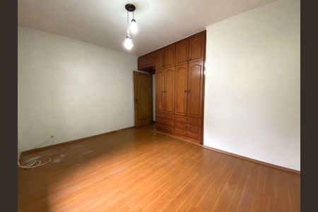 Casa à venda com 3 quartos, 240m² em Jardim Sao Caetano, São Caetano do Sul