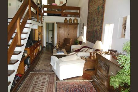 Casa à venda com 301m², 3 quartos e 3 vagas