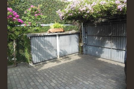 Casa à venda com 301m², 3 quartos e 3 vagas