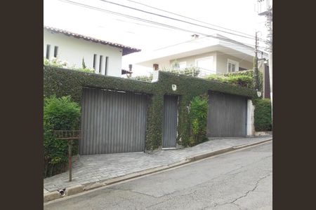 Casa à venda com 301m², 3 quartos e 3 vagas