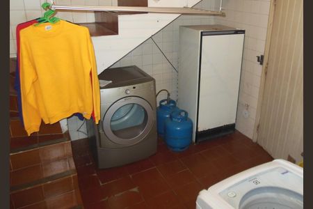 Casa à venda com 301m², 3 quartos e 3 vagas