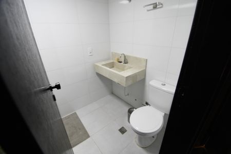 Banheiro de apartamento para alugar com 1 quarto, 40m² em Centro, Campinas