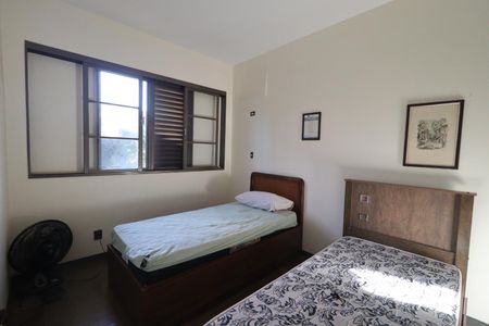 Casa para alugar com 500m², 4 quartos e 3 vagasQuarto 2