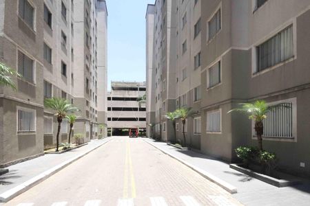 Apartamento à venda com 48m², 2 quartos e 1 vaga Apartamento à venda com 48m², 2 quartos e 1 vagaFachada