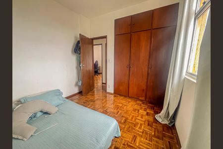 Apartamento à venda com 100m², 4 quartos e 1 vagaQuarto 2