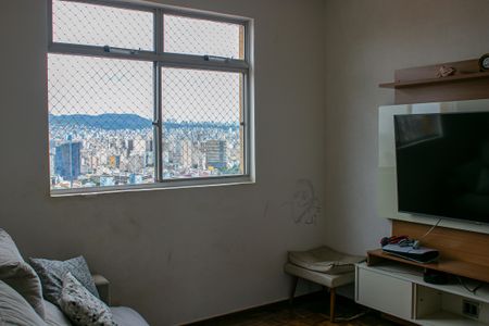 Sala de apartamento à venda com 4 quartos, 100m² em Lagoinha, Belo Horizonte