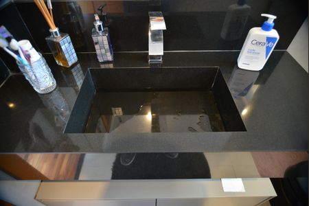 Apartamento para alugar com 120m², 3 quartos e 3 vagasBanheiro da Suite 2 