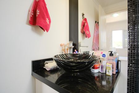 Apartamento à venda com 71m², 3 quartos e 2 vagasBanheiro da Suíte