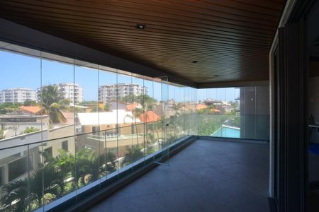 Apartamento à venda com 307m², 4 quartos e 5 vagasVaranda da Sala