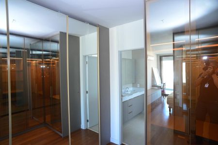 Apartamento à venda com 307m², 4 quartos e 5 vagasSuíte Principal