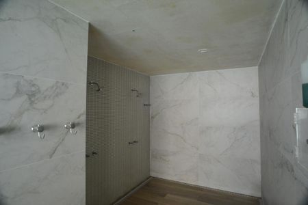 Apartamento à venda com 307m², 4 quartos e 5 vagasÁrea Comum - Sauna Seca