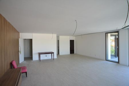 Apartamento à venda com 307m², 4 quartos e 5 vagasSala