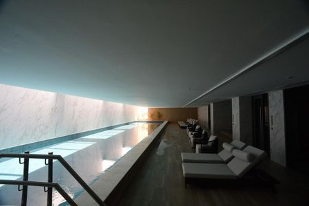 Apartamento à venda com 307m², 4 quartos e 5 vagasÁrea Comum - Piscina Aquecida