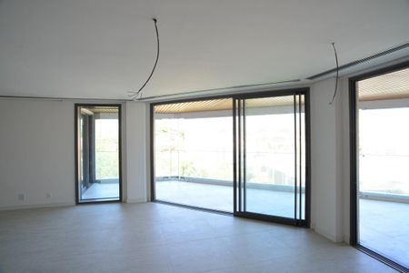 Apartamento à venda com 307m², 4 quartos e 5 vagasSala