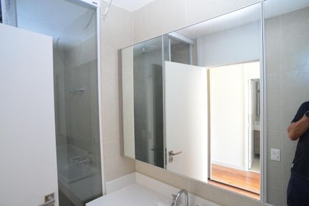 Apartamento à venda com 307m², 4 quartos e 5 vagasBanheiro Suíte 3