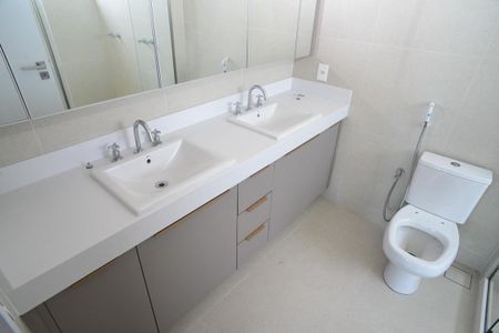 Apartamento à venda com 307m², 4 quartos e 5 vagasBanheiro Suíte Principal