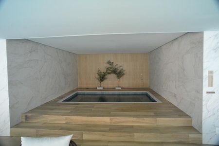 Apartamento à venda com 307m², 4 quartos e 5 vagasÁrea Comum - Piscina Aquecida