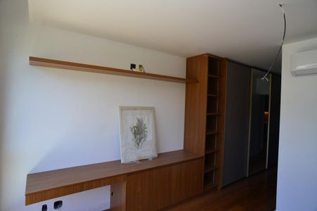 Apartamento à venda com 307m², 4 quartos e 5 vagasSuíte 3