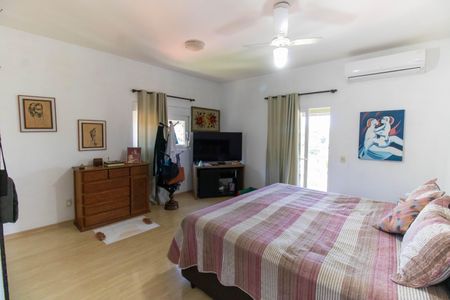 Casa de condomínio à venda com 483m², 5 quartos e 4 vagasSuíte 1