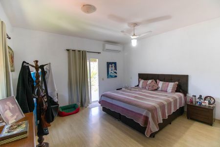 Casa de condomínio à venda com 483m², 5 quartos e 4 vagasSuíte 1