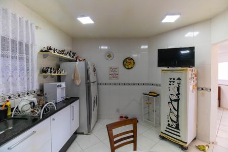 Casa de condomínio à venda com 483m², 5 quartos e 4 vagasCozinha