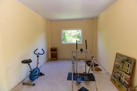 Casa de condomínio à venda com 483m², 5 quartos e 4 vagasAcademia