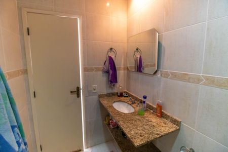 Casa de condomínio à venda com 483m², 5 quartos e 4 vagasBanheiro Externo