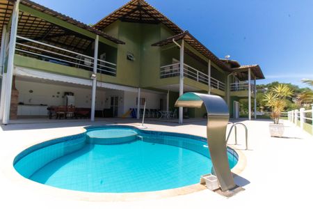 Casa de condomínio à venda com 483m², 5 quartos e 4 vagasÁrea externa