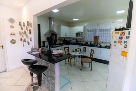 Casa de condomínio à venda com 483m², 5 quartos e 4 vagasCozinha