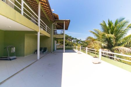 Casa de condomínio à venda com 483m², 5 quartos e 4 vagasÁrea externa