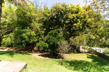 Casa de condomínio à venda com 483m², 5 quartos e 4 vagasÁrea externa