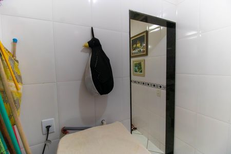 Casa de condomínio à venda com 483m², 5 quartos e 4 vagasÁrea de Serviço