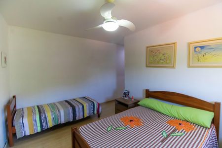 Casa de condomínio à venda com 483m², 5 quartos e 4 vagasSuíte2