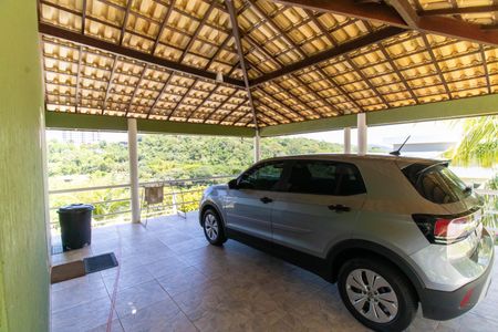 Casa de condomínio à venda com 483m², 5 quartos e 4 vagasGaragem