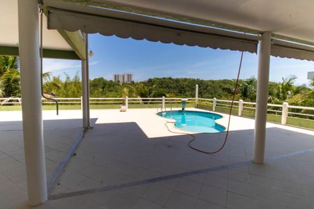 Casa de condomínio à venda com 483m², 5 quartos e 4 vagasVista do Quarto de Serviço