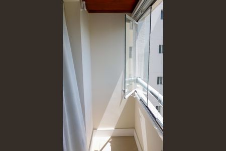 Apartamento à venda com 65m², 3 quartos e 1 vagaSacada