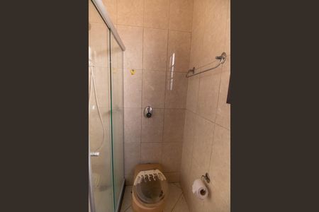 Casa à venda com 250m², 4 quartos e 3 vagas Casa à venda com 250m², 4 quartos e 3 vagasBanheiro 2