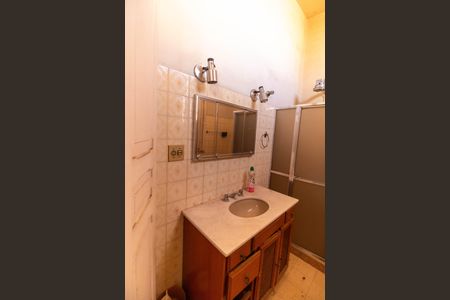 Casa à venda com 250m², 4 quartos e 3 vagas Casa à venda com 250m², 4 quartos e 3 vagasBanheiro 1