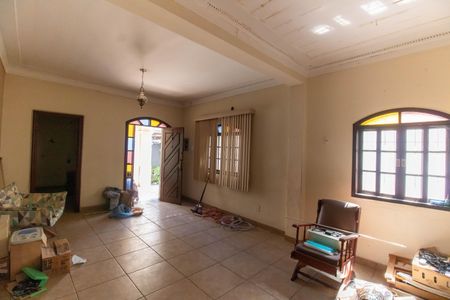 Sala de casa à venda com 4 quartos, 250m² em Centro, Niterói