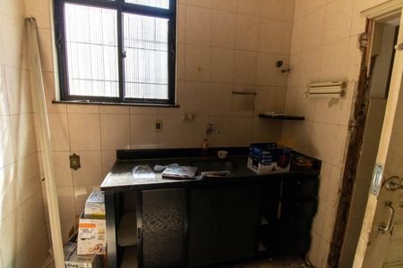 Casa à venda com 250m², 4 quartos e 3 vagas Casa à venda com 250m², 4 quartos e 3 vagasCozinha