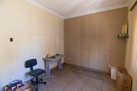 Casa à venda com 250m², 4 quartos e 3 vagas Casa à venda com 250m², 4 quartos e 3 vagasQuarto 1