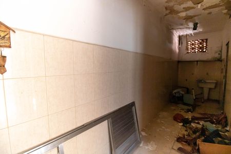 Casa à venda com 250m², 4 quartos e 3 vagas Casa à venda com 250m², 4 quartos e 3 vagasÁrea de Serviço