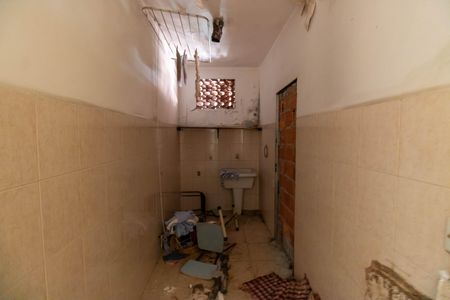 Casa à venda com 250m², 4 quartos e 3 vagas Casa à venda com 250m², 4 quartos e 3 vagasÁrea de Serviço