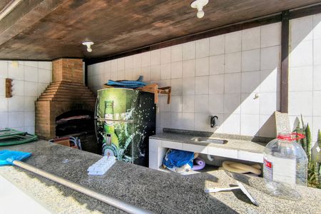 Casa de condomínio à venda com 348m², 5 quartos e 5 vagas1º Pav - Área Externa