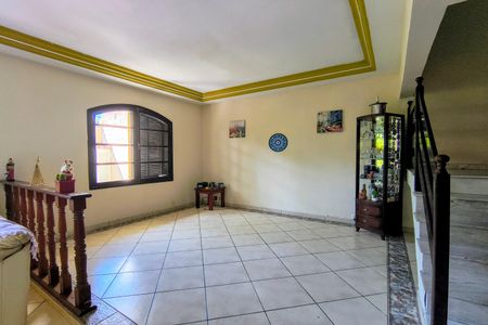 1º Pav - Sala de casa de condomínio à venda com 5 quartos, 348m² em Pechincha, Rio de Janeiro