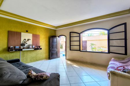 Casa de condomínio à venda com 348m², 5 quartos e 5 vagas1º Pav - Sala