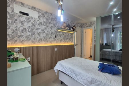 Casa de condomínio à venda com 400m², 4 quartos e 2 vagas Casa de condomínio à venda com 400m², 4 quartos e 2 vagasSuíte 2